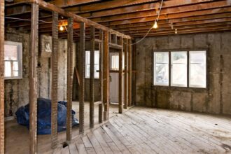 Préparer une liste de travaux pour une rénovation réussie