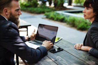 Végétalisation des espaces extérieurs pour le bien-être au travail
