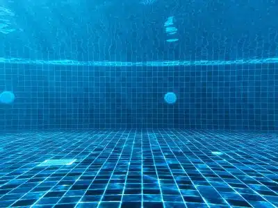 Une piscine en mosaïque
