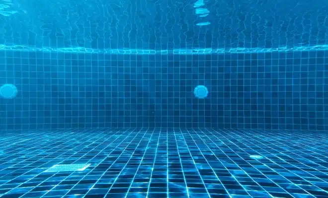 Une piscine en mosaïque