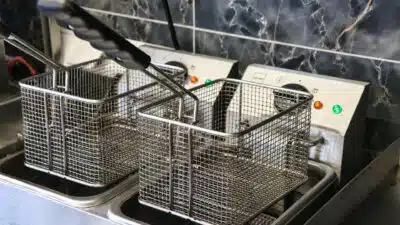 Protégez votre maison contre les risques domestiques liés aux friteuses avec un extincteur adapté