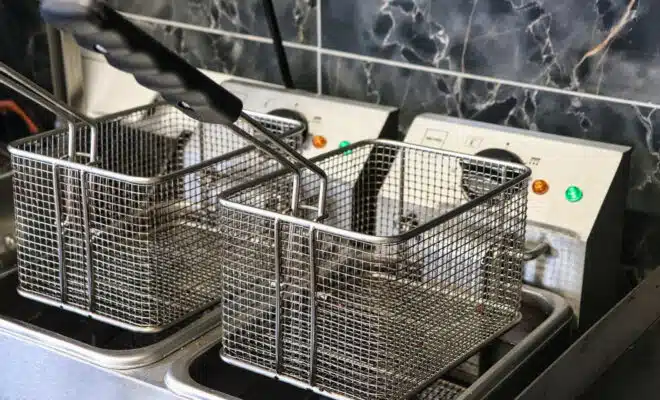 Protégez votre maison contre les risques domestiques liés aux friteuses avec un extincteur adapté