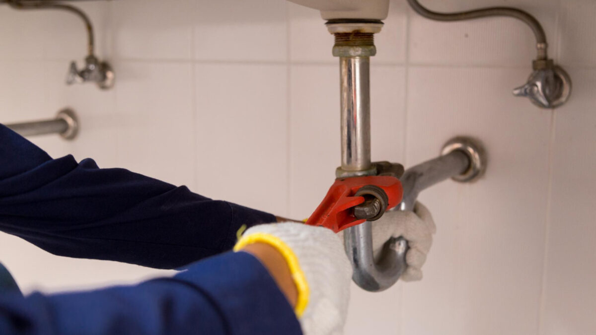 Urgence plomberie : trouver un artisan fiable sans se ruiner